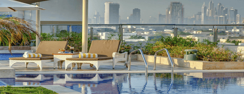 Metropolitan Hotel Dubai Swimming Pool